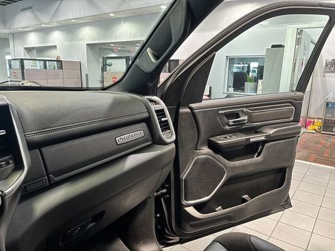 Used 2025 RAM 1500 Laramie image 25