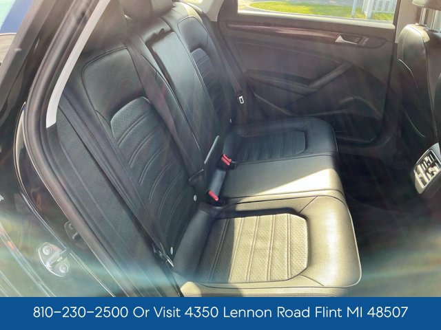 Used 2013 Volkswagen Passat 2.5 SEL FWD image 21