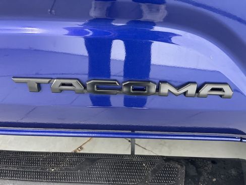 Used 2024 Toyota Tacoma TRD Off-Road w/ TRD Off Road Upgrade Package AWD/4WD image 51