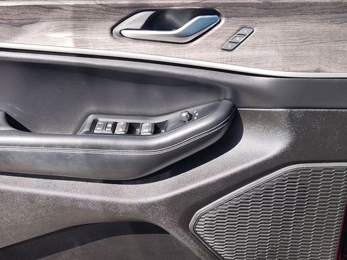 Used 2023 Jeep Grand Cherokee Limited w/ Black Appearance Package image 24