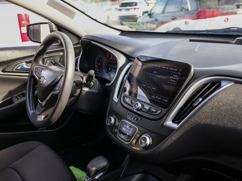 Used 2022 Chevrolet Malibu LS image 19