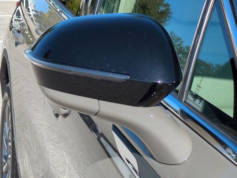 New 2026 Lincoln Corsair Premiere image 12