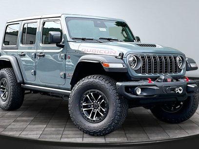 New 2026 Jeep Wrangler Unlimited Rubicon w/ Xtreme 35 Tire Package