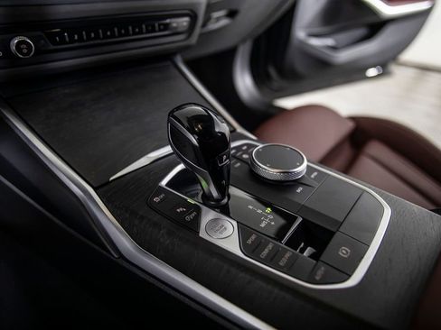 Used 2022 BMW 330i Sedan w/ Driving Assistance Package image 41