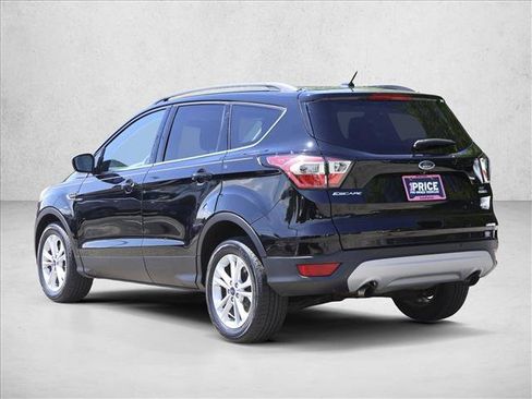 Used 2017 Ford Escape SE w/ Equipment Group 201A AWD/4WD image 7