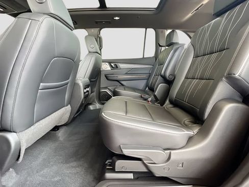 New 2026 Buick Enclave Avenir w/ Super Cruise Package AWD/4WD image 17