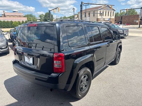 Used 2017 Jeep Patriot Sport w/ Power Value Group FWD image 5