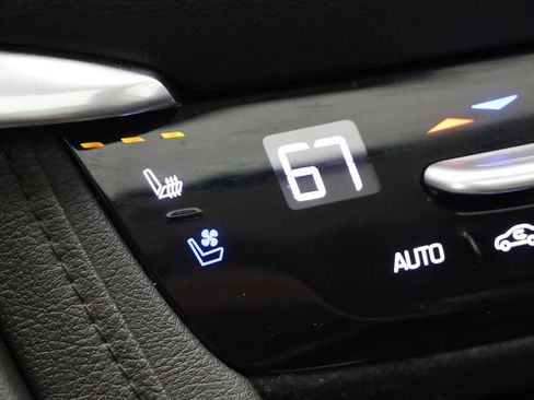 Used 2017 Cadillac XT5 Premium Luxury w/ LPO, Wheel Lock Package image 24