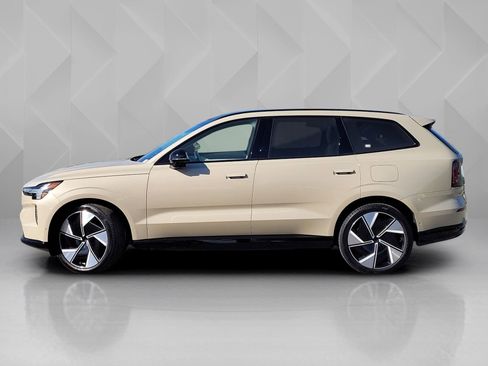 Certified 2025 Volvo EX90 Ultra image 3