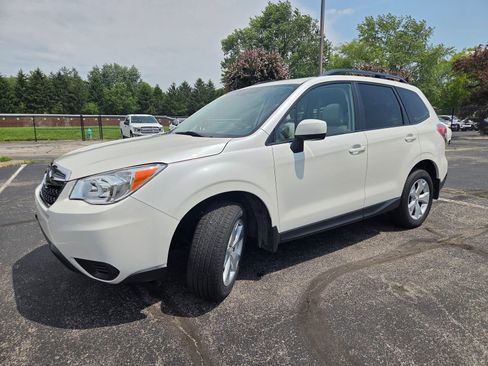 Used 2015 Subaru Forester 2.5i Premium w/ All-Weather Package AWD/4WD image 15