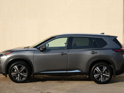 Used 2022 Nissan Rogue SL FWD image 45