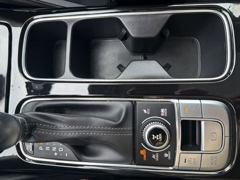 Certified 2024 Kia Telluride S w/ S Sunroof Package image 23