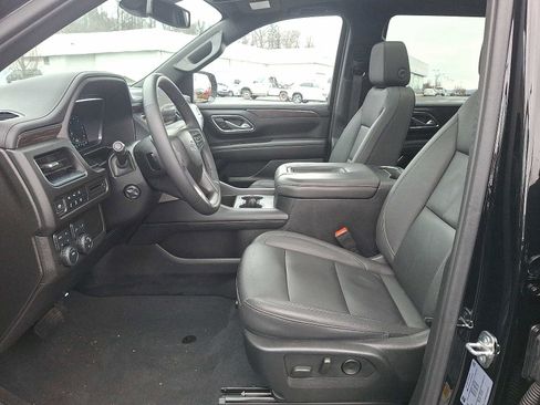 Used 2024 Chevrolet Tahoe Z71 w/ Luxury Package image 14