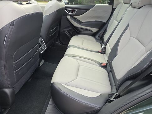 Used 2023 Subaru Forester Limited image 22