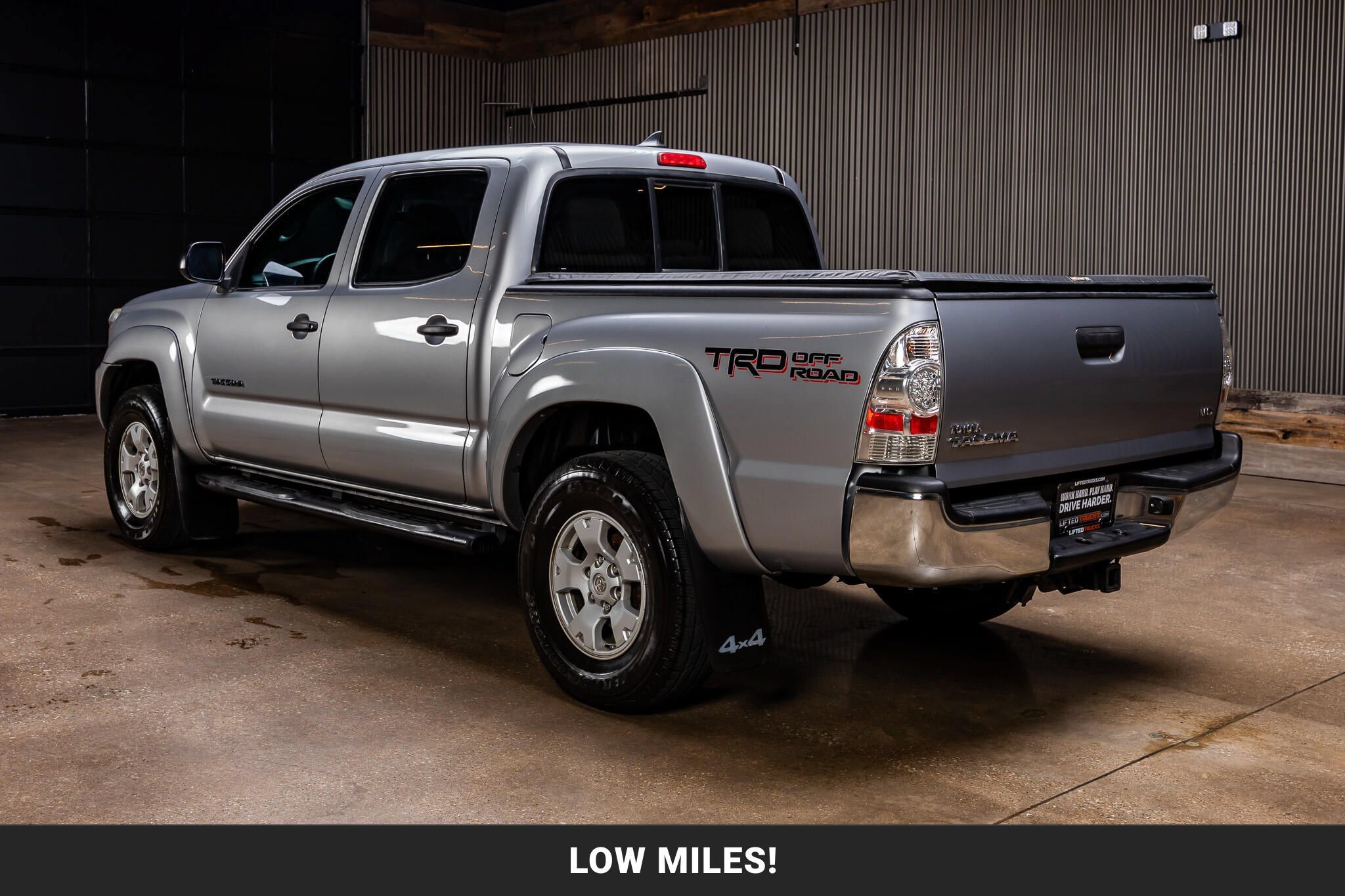 Used 2015 Toyota Tacoma 4x4 Double Cab w/ TRD Off-Road Package image 6