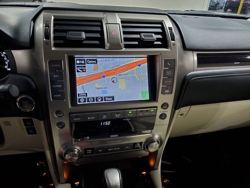 Used 2021 Lexus GX 460 Luxury w/ Off Road Package AWD/4WD image 30