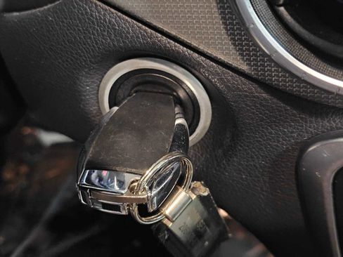 Used 2018 Mercedes-Benz CLA 250 image 18