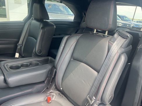 Used 2023 Honda Odyssey Sport image 18