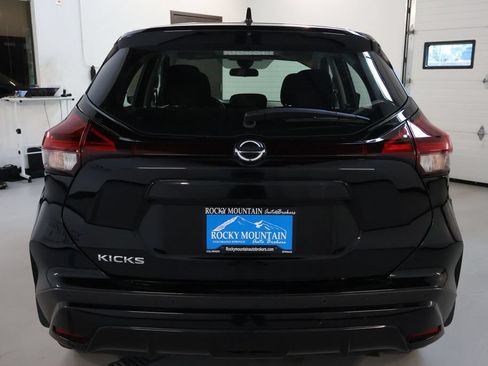 Used 2021 Nissan Kicks S FWD image 6