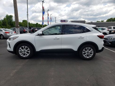 Used 2023 Ford Escape Active w/ Tech Pack #2 FWD image 9
