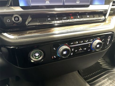 Used 2024 Chevrolet Silverado 1500 LT image 19