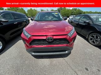 Used 2022 Toyota RAV4 LE AWD/4WD video 1