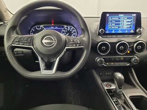 Used 2025 Nissan Sentra SV FWD image 22
