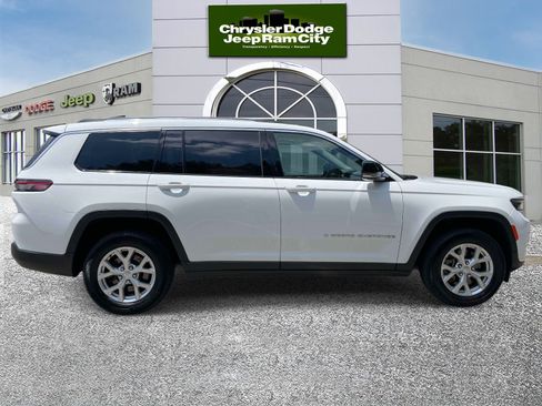 Used 2023 Jeep Grand Cherokee L Limited w/ Trailer Tow Group (B) AWD/4WD image 5