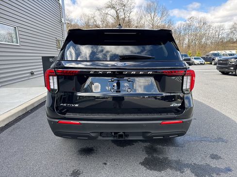 New 2026 Ford Explorer Active image 8