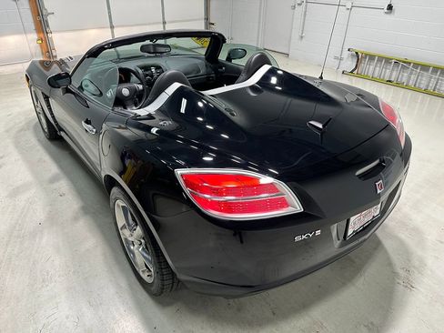 Used 2009 Saturn Sky Red Line image 19