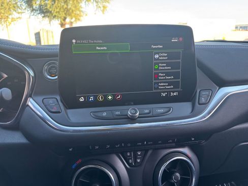 Used 2025 Chevrolet Blazer LT image 21