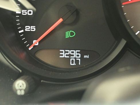 Certified 2025 Porsche 718 Boxster S RWD image 20