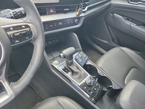 Used 2024 Kia Sportage EX FWD image 31