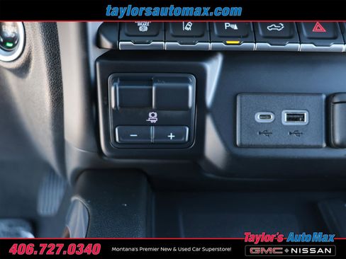 Used 2020 GMC Sierra 2500 Denali w/ Denali Ultimate Package AWD/4WD image 32