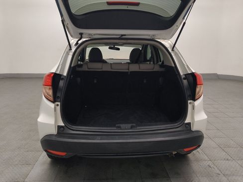 Used 2016 Honda HR-V LX image 29