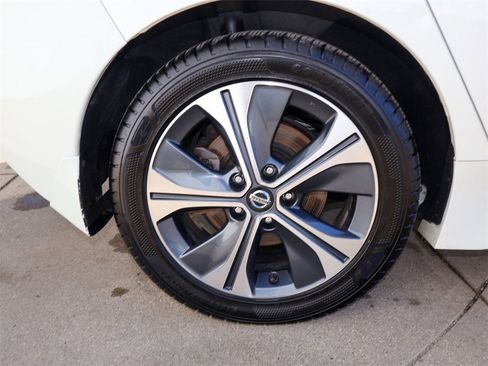 Used 2019 Nissan Leaf SL Plus w/ Protection Package image 10