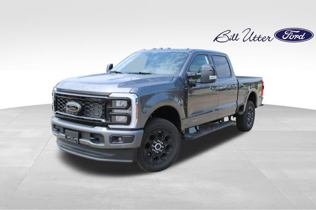New 2026 Ford F250 Lariat w/ Black Appearance Package AWD/4WD image 1