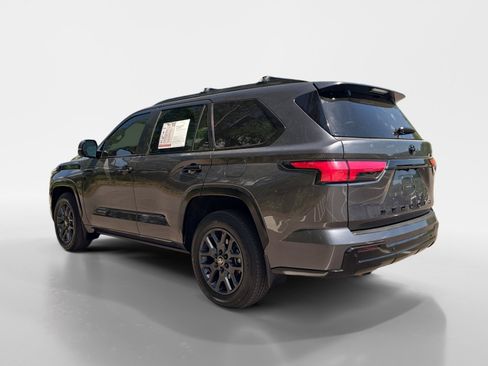 Used 2026 Toyota Sequoia Platinum image 3