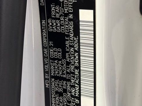 Used 2017 Volvo XC60 T6 Dynamic w/ Advanced Package image 20