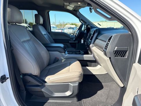 Used 2020 Ford F250 XLT w/ XLT Premium Package image 25