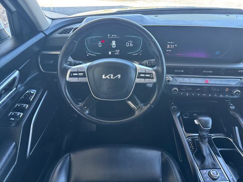Used 2025 Kia Telluride S AWD/4WD image 9