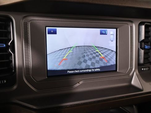 Used 2023 Ford Bronco Outer Banks image 6