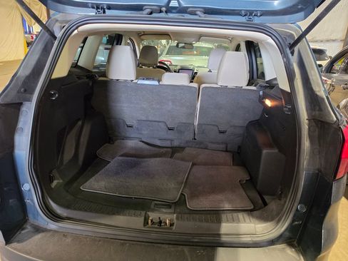 Used 2019 Ford Escape SE FWD image 8