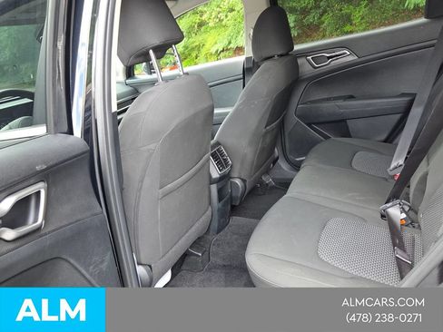 Used 2025 Kia Sportage LX AWD/4WD image 14