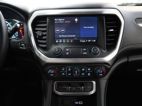 Used 2023 GMC Acadia SLT w/ Technology Package AWD/4WD image 24