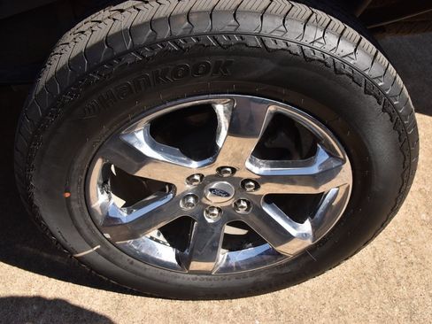 Certified 2023 Ford F150 Lariat w/ Trailer Tow Package image 11