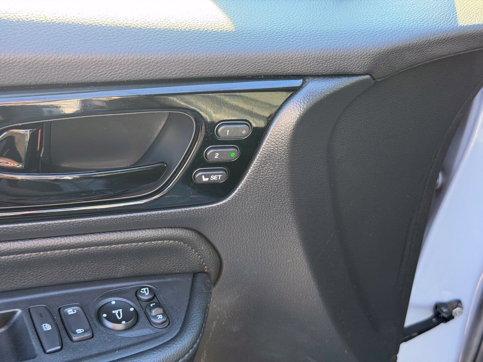 Used 2025 Honda Odyssey Elite image 13