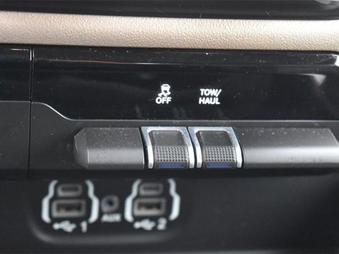 Used 2022 RAM 1500 Laramie image 37