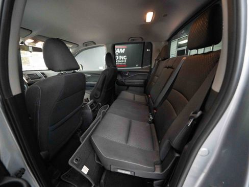 Used 2017 Honda Ridgeline RTS image 23