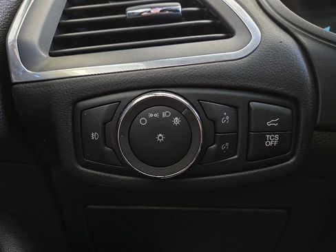 Used 2022 Ford Edge Titanium AWD/4WD image 17